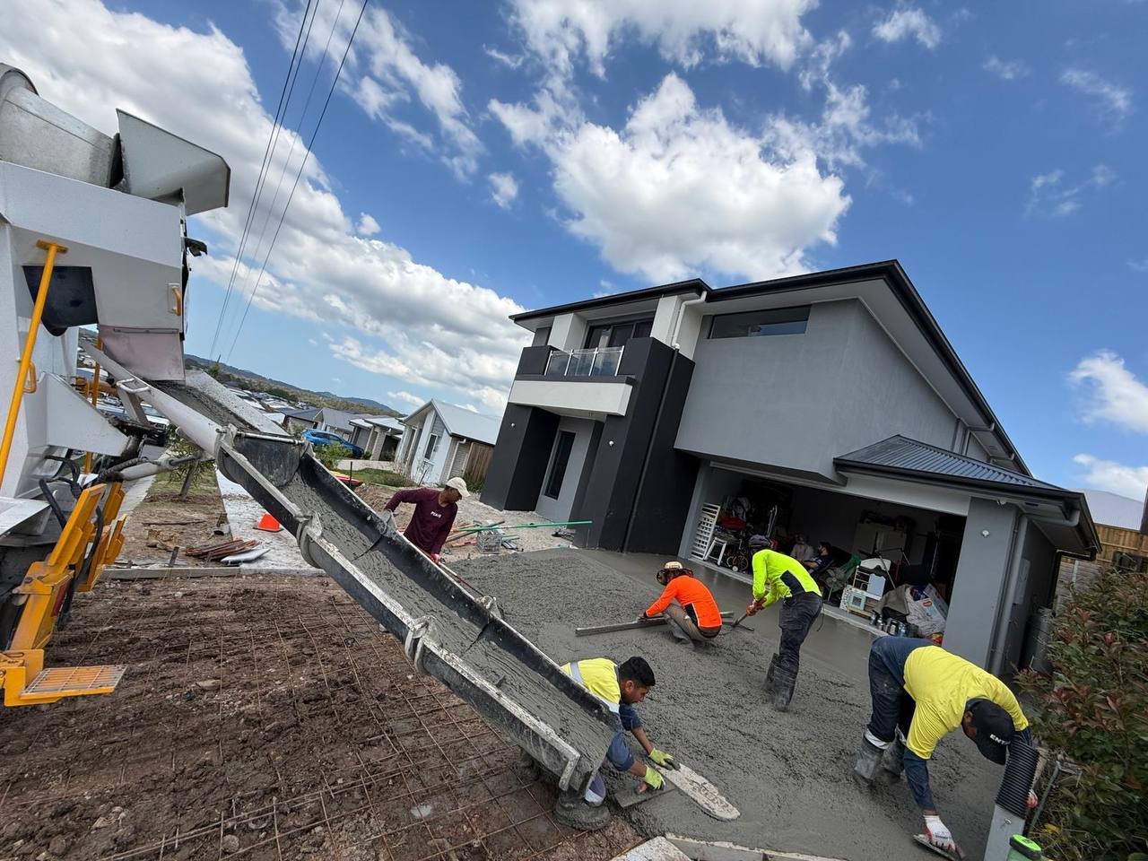 Concrete Driveway - concrete driveways project in Brisbane (photo 2 of 5)