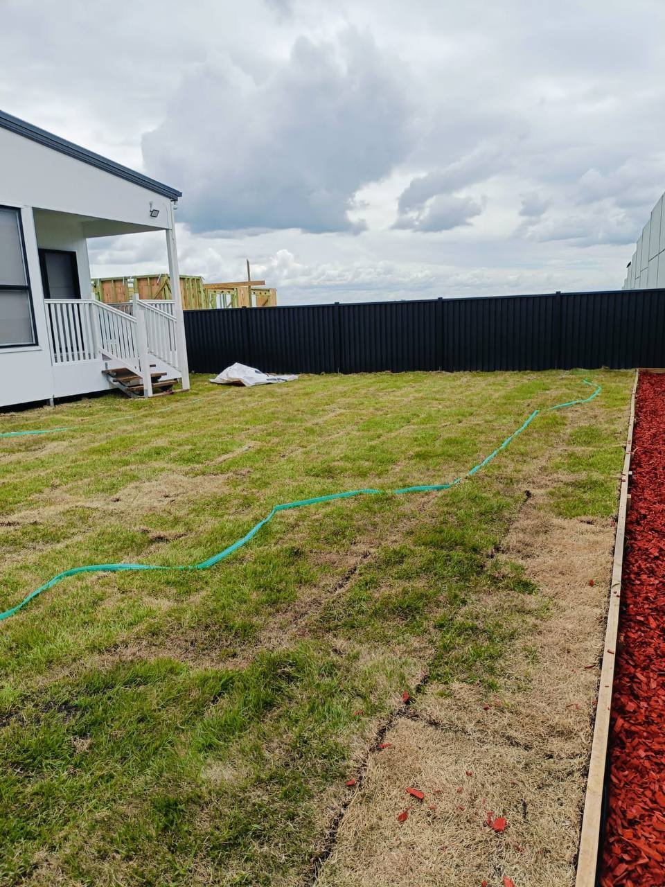 Garden Mulch Installation - landscaping project in Brisbane (photo 4 of 5)