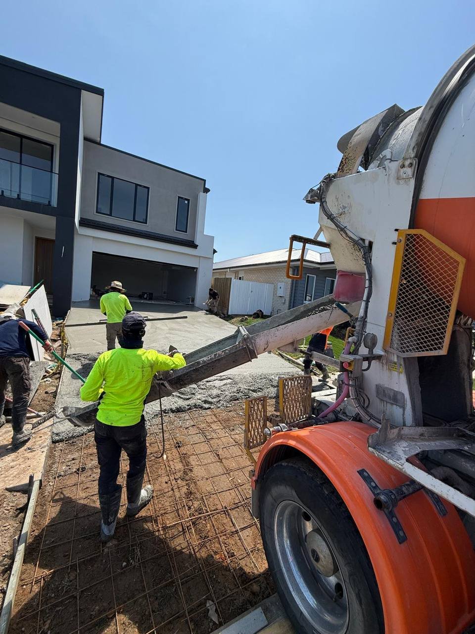 Driveway Concreting - concrete driveways project in Brisbane (photo 6 of 7)