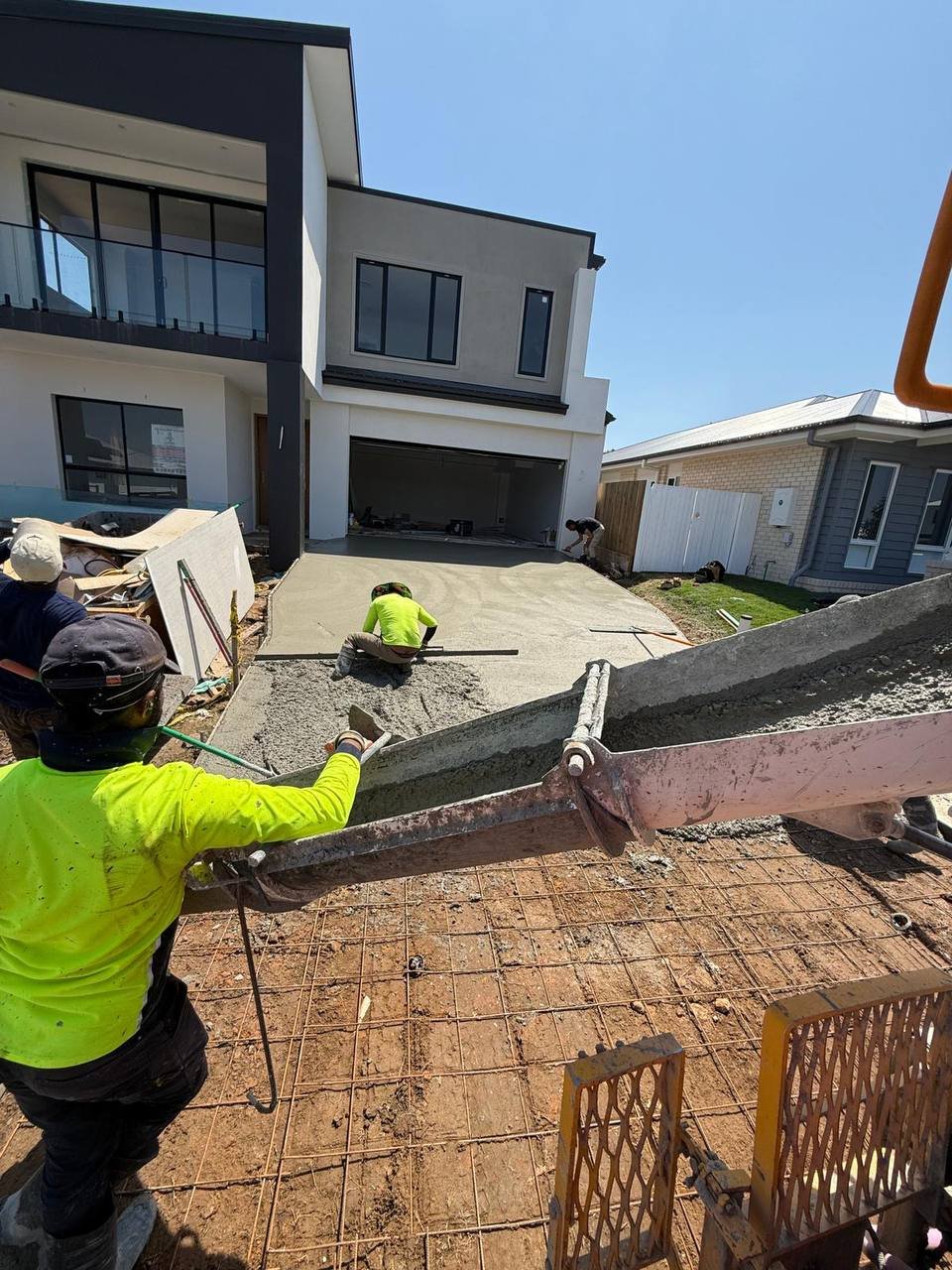 Driveway Concreting - concrete driveways project in Brisbane (photo 5 of 7)