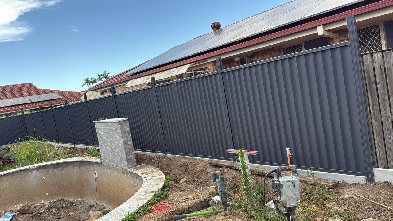 Colorbond Fence Installation - fencing project in Brisbane (photo 2 of 3)