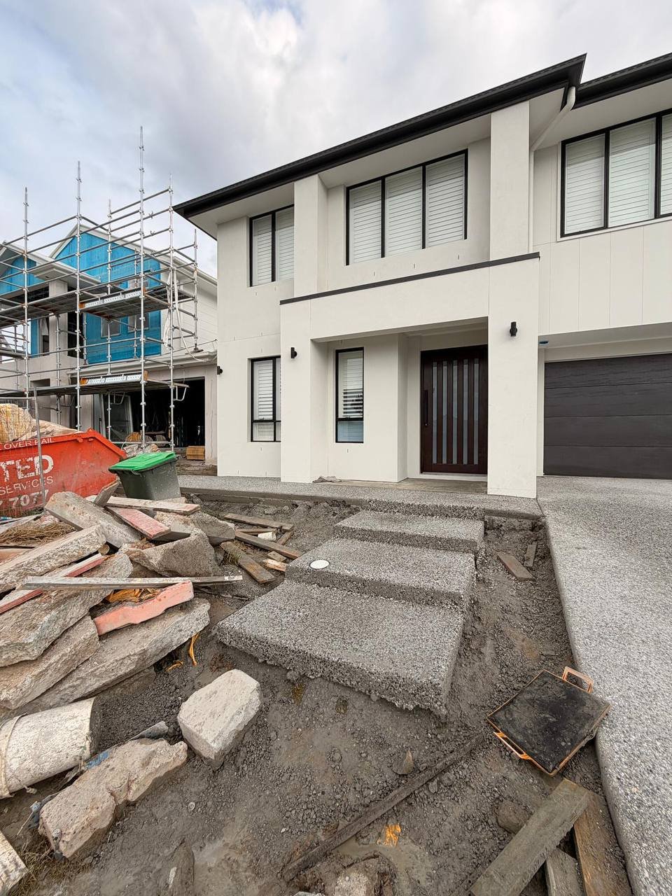 Exposed Aggregate Entry Steps - exposed aggregate project in Brisbane (photo 6 of 6)